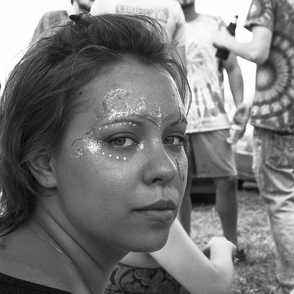 Meet your Posher, Julissa - Picture 1 of 1